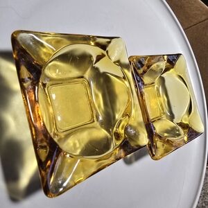 Vintage MCM Amber Glass Ash  – Set of 2
